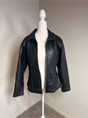 Maxima Black Women's Leather Zip Jacket